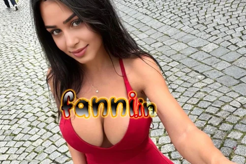 Cute Escort Girl Service